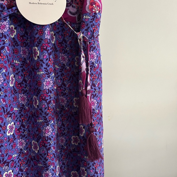 Boho, summer dress! Light material.Dress has a waist tie for a more fitted look - Picture 3 of 4